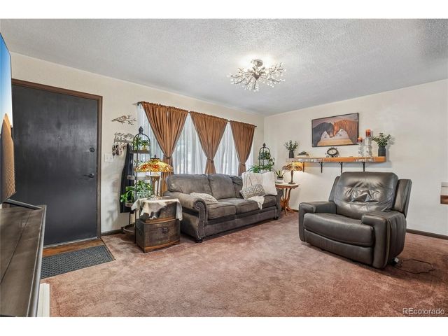 1809 23rd Avenue Ct, Greeley, CO 80634