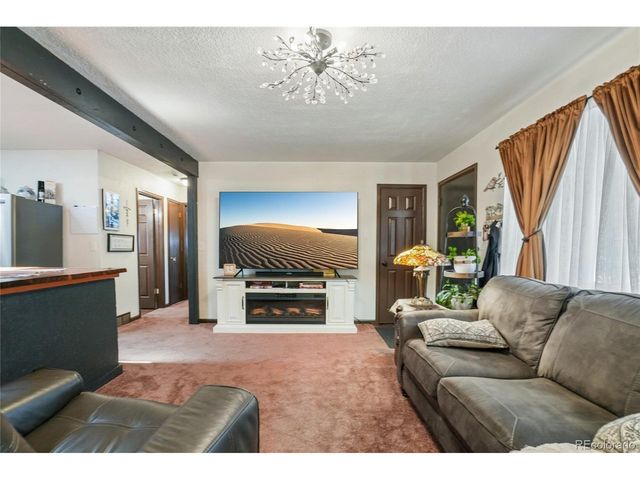 1809 23rd Avenue Ct, Greeley, CO 80634