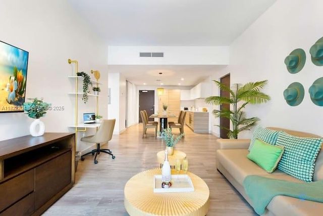 777 N Ocean Drive N521, Hollywood, FL 33019