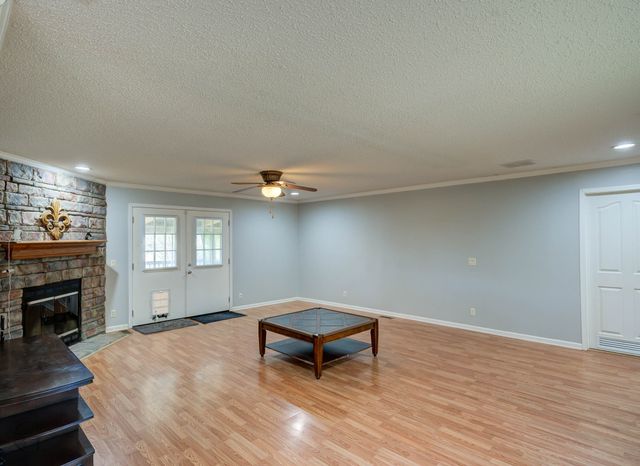 10011 Woolworth Road, Keithville, LA 71047