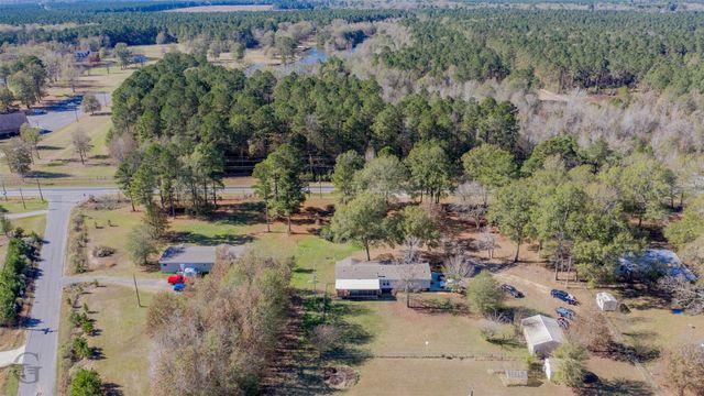 10011 Woolworth Road, Keithville, LA 71047