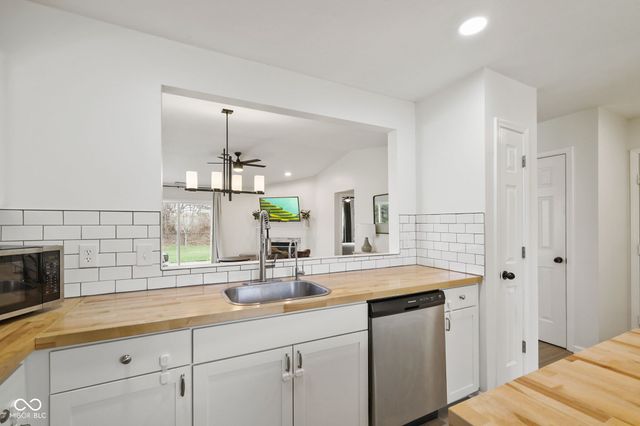 19345 Amber Way, Noblesville, IN 46060