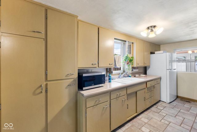 404 E 3rd Street, Seymour, IN 47274