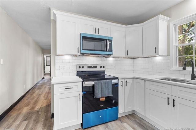 1520 Darvel Avenue, Fayetteville, NC 28304