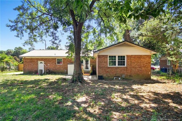 1520 Darvel Avenue, Fayetteville, NC 28304