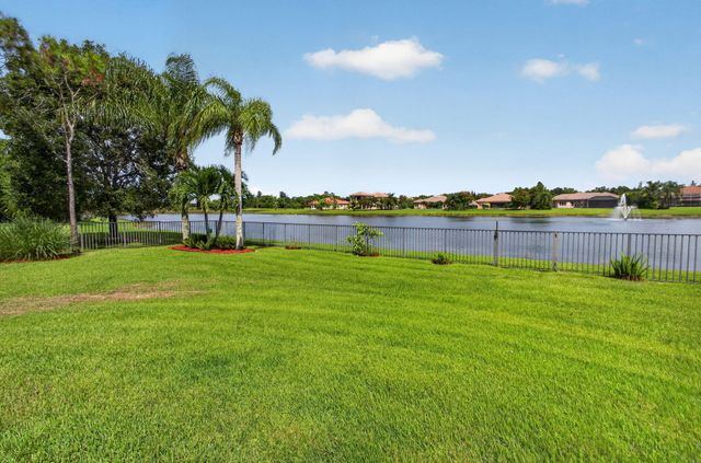 11117 Lynwood Palm Way, Palm Beach Gardens, FL 33412