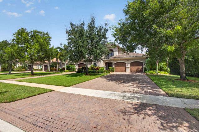 11117 Lynwood Palm Way, Palm Beach Gardens, FL 33412