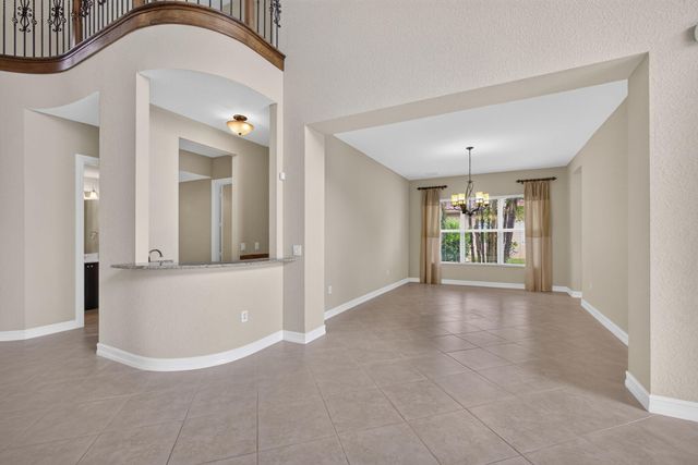 11117 Lynwood Palm Way, Palm Beach Gardens, FL 33412