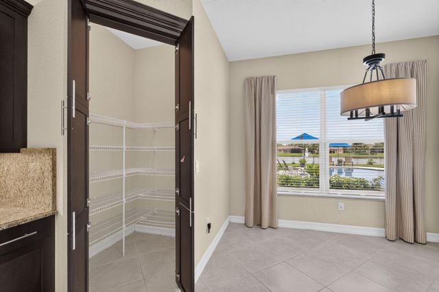 11117 Lynwood Palm Way, Palm Beach Gardens, FL 33412