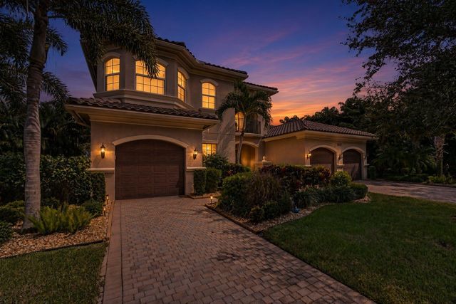 11117 Lynwood Palm Way, Palm Beach Gardens, FL 33412