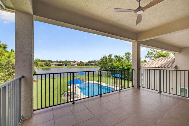 11117 Lynwood Palm Way, Palm Beach Gardens, FL 33412