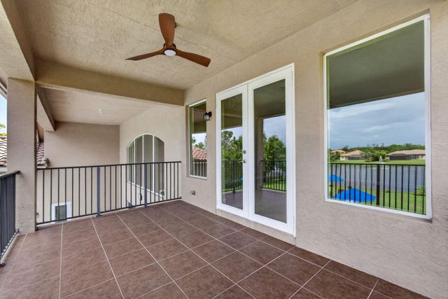 11117 Lynwood Palm Way, Palm Beach Gardens, FL 33412