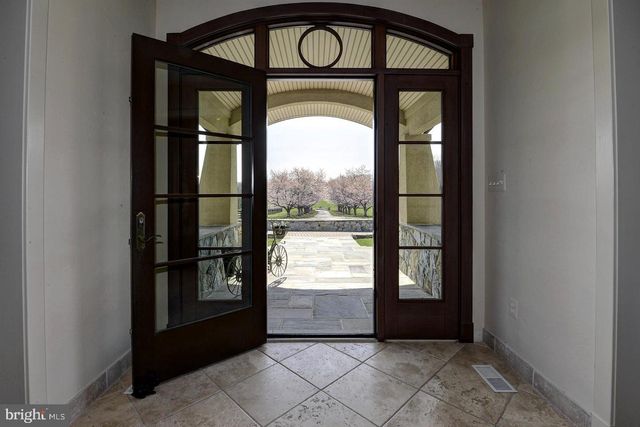 16704 THURSTON RD, Dickerson, MD 20842