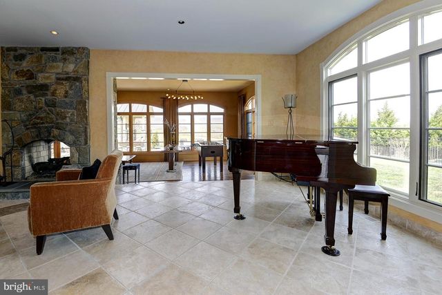 16704 THURSTON RD, Dickerson, MD 20842