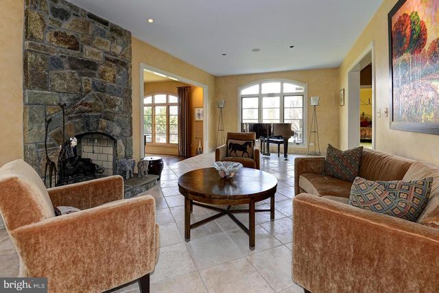 16704 THURSTON RD, Dickerson, MD 20842