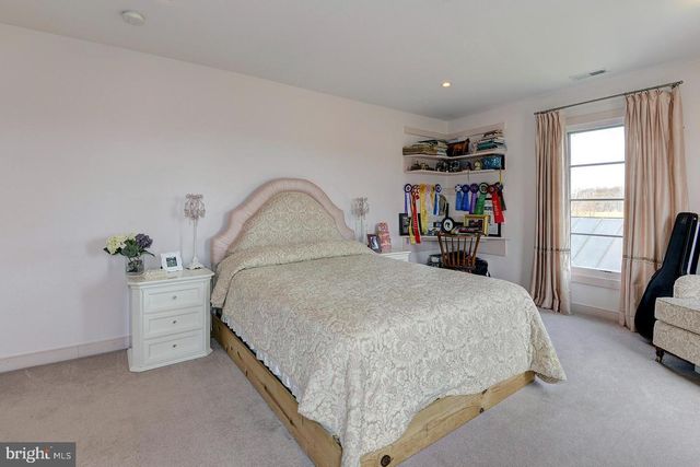 16704 THURSTON RD, Dickerson, MD 20842