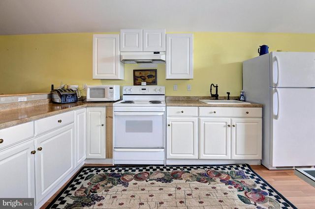 16704 THURSTON RD, Dickerson, MD 20842