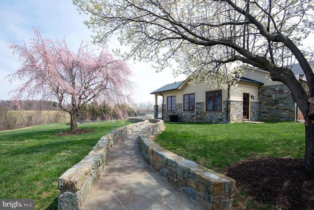 16704 THURSTON RD, Dickerson, MD 20842