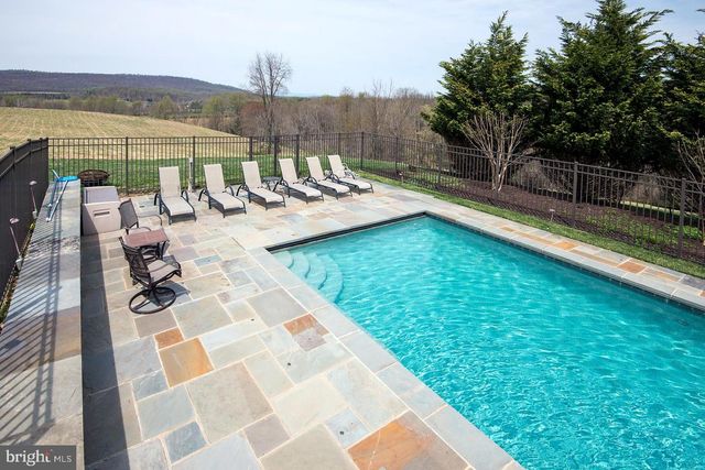 16704 THURSTON RD, Dickerson, MD 20842