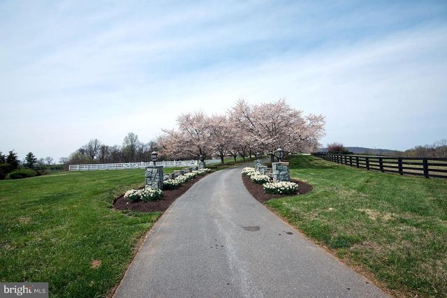 16704 THURSTON RD, Dickerson, MD 20842