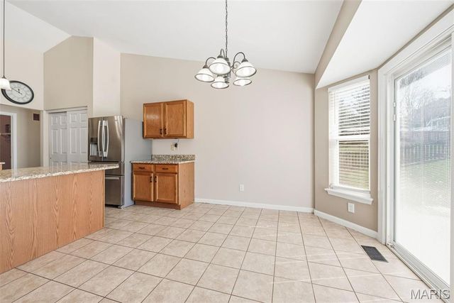 2522 Bear Creek Drive, Wentzville, MO 63385