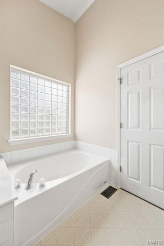 2522 Bear Creek Drive, Wentzville, MO 63385