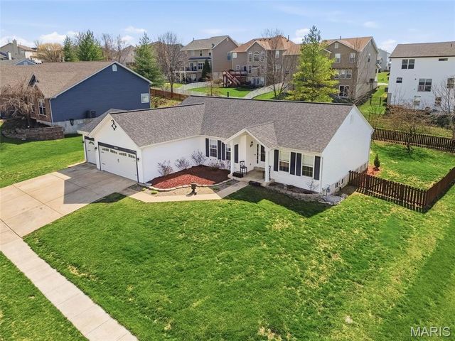 2522 Bear Creek Drive, Wentzville, MO 63385