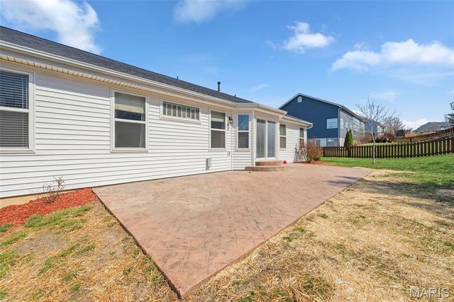 2522 Bear Creek Drive, Wentzville, MO 63385