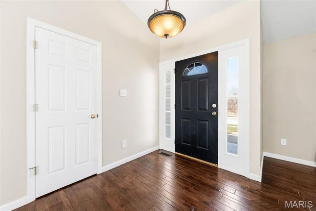 2522 Bear Creek Drive, Wentzville, MO 63385