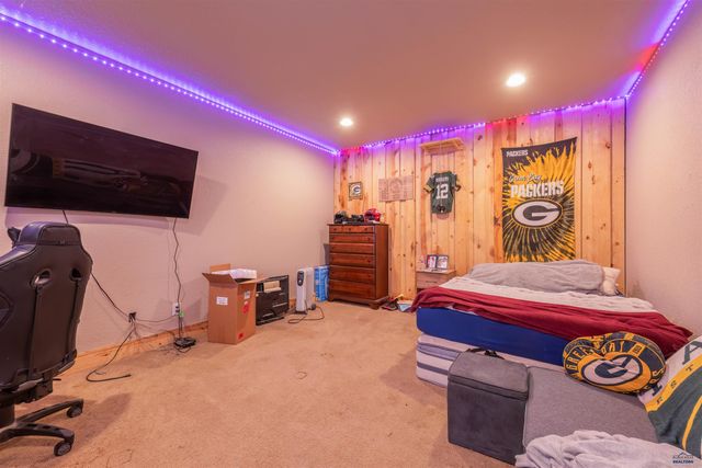 21932 HAWKINS DR, Peidmont, SD 57769