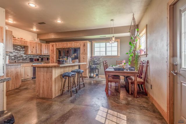 21932 HAWKINS DR, Peidmont, SD 57769