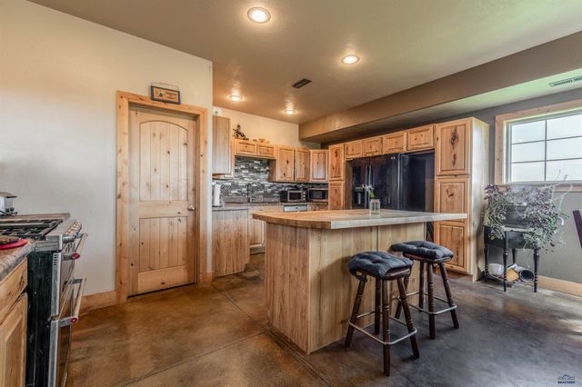 21932 HAWKINS DR, Peidmont, SD 57769