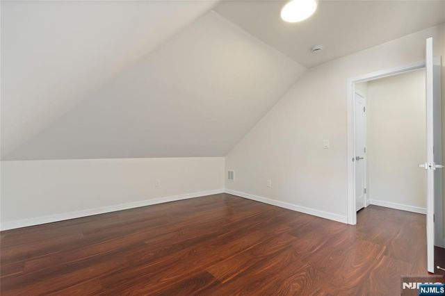 826 George Street 2nd Floor, Plainfield, NJ 07062