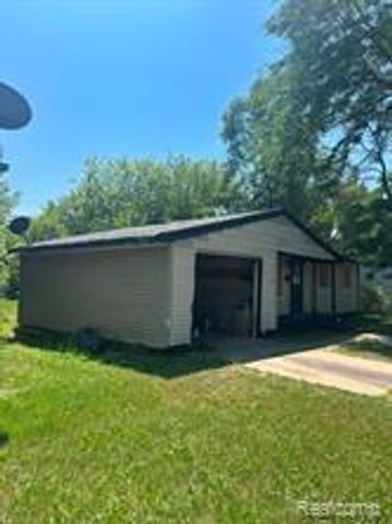 1201 Oleander Drive, Mount Morris, MI 48458