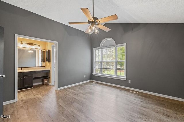 6512 Bridgemont Lane, Willow Springs, NC 27592