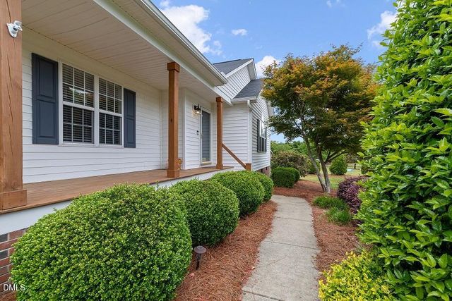 6512 Bridgemont Lane, Willow Springs, NC 27592