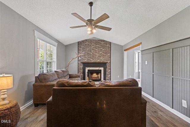 6512 Bridgemont Lane, Willow Springs, NC 27592