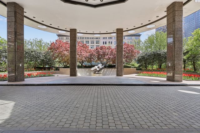 330 E 38th St Apt 43P, New York City, NY 10016