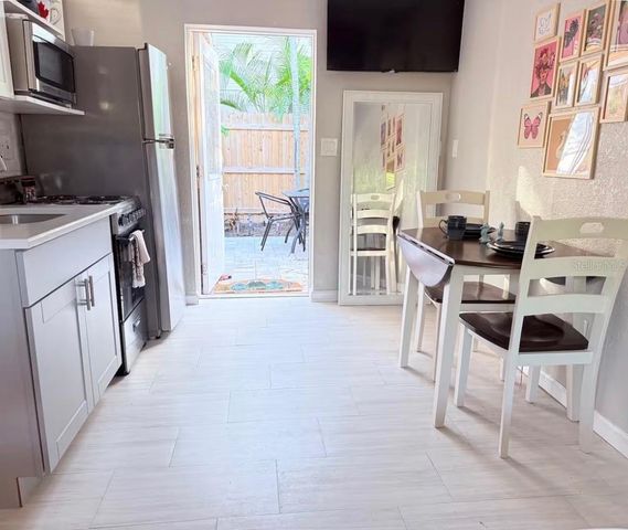 1214 BAY PINE BOULEVARD B, Indian Rocks Beach, FL 33785