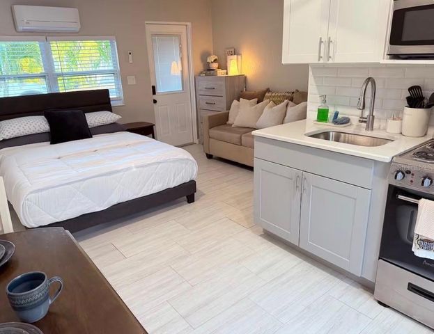 1214 BAY PINE BOULEVARD B, Indian Rocks Beach, FL 33785