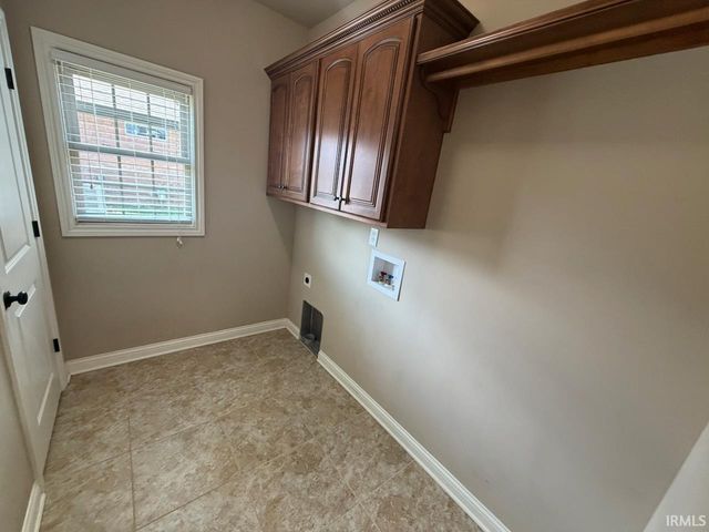 13345 Prestwick Court, Evansville, IN 47725