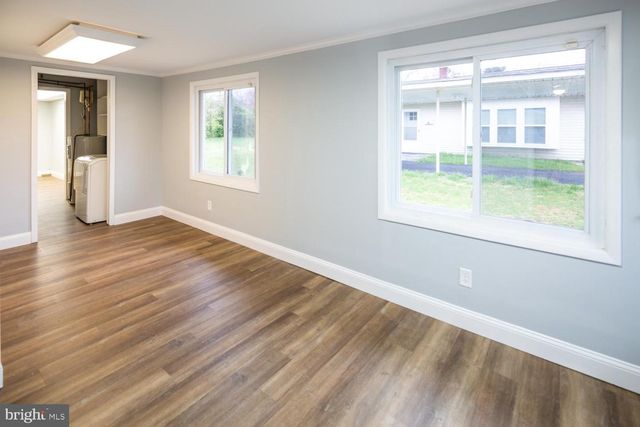 11 CARLISLE RD, Newark, DE 19713