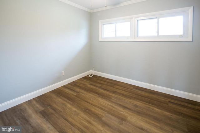 11 CARLISLE RD, Newark, DE 19713