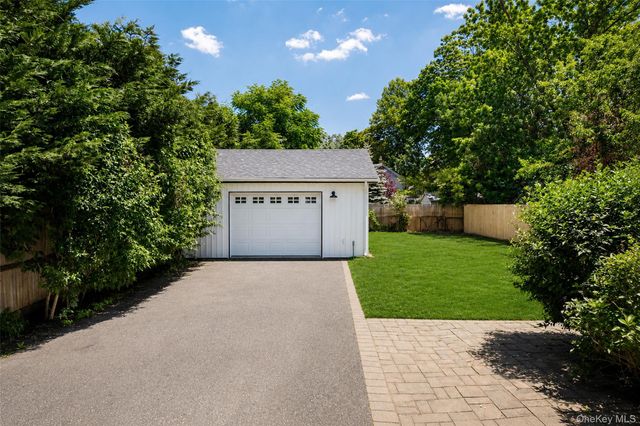 85 Garfield Avenue, Sayville, NY 11782