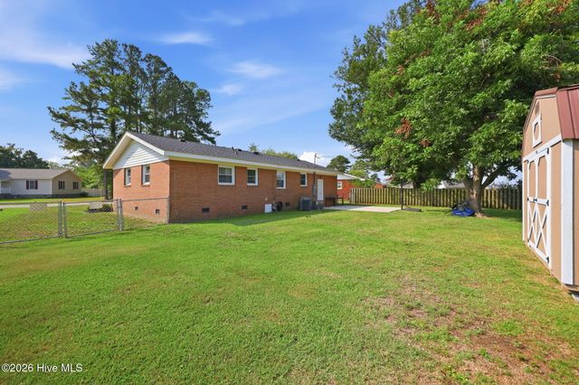 4114 Edgewood Drive, Ayden, NC 28513