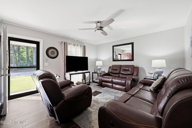 4114 Edgewood Drive, Ayden, NC 28513