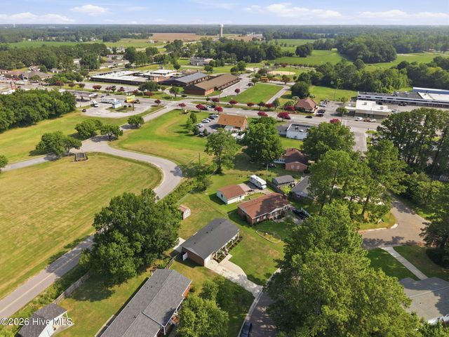 4114 Edgewood Drive, Ayden, NC 28513