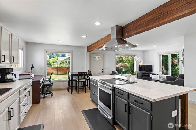 420 French Avenue, Arlington, WA 98223