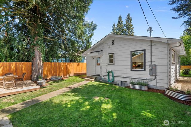 420 French Avenue, Arlington, WA 98223