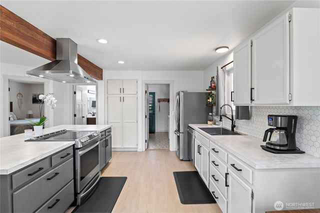 420 French Avenue, Arlington, WA 98223